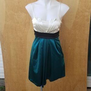 Iz Byer junior party dress